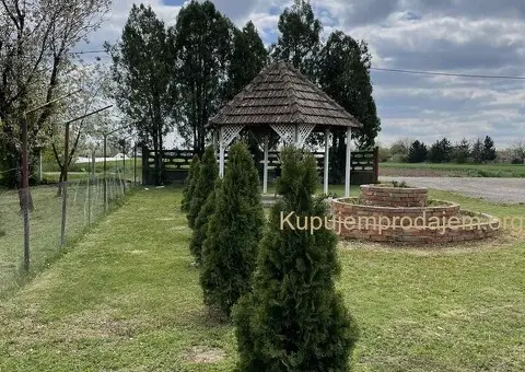 Na prodaju kuća sa velikim placem blizu Šimanovaca - 11/15