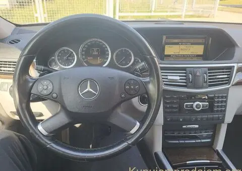 Mercedes Benz E 250 - 2011. godište - 5/5