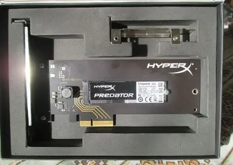 Kingston HyperX Predator 240GB SSD - 2/3