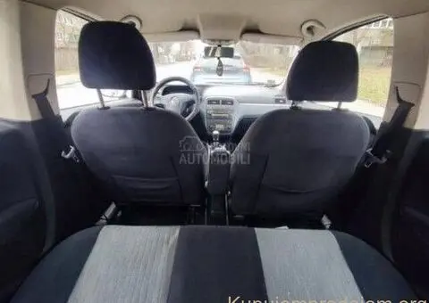 Fiat Grande Punto 1.9 MJET 2007. god-2500e - 2/5