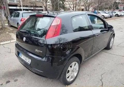 Fiat Grande Punto 1.9 MJET 2007. god-2500e - 4/5