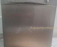 Candy mašina za posuđe