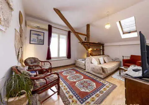 Izdajem stan u Beogradu kod Đeram pijace - 2/6