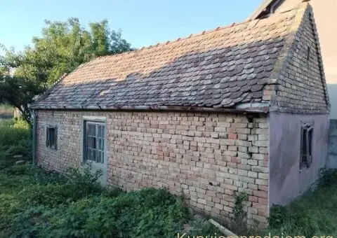 Prodajem plac sa manjom kucom u Kovacici - 2/2