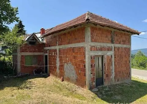 Vikendica sa poslovnim prostorom na Vlasinskom jezeru-idealna za odmor ili posao - 2/15