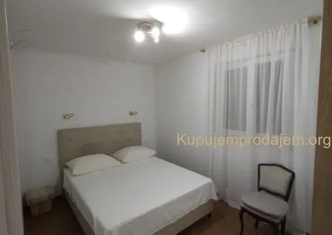 Izdaje se apartman u centru stobreca-hrvatska - 2/5