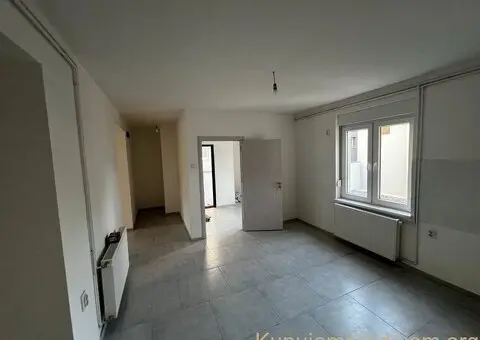 Prodajem kucu u centru Zrenjanina - 6/10