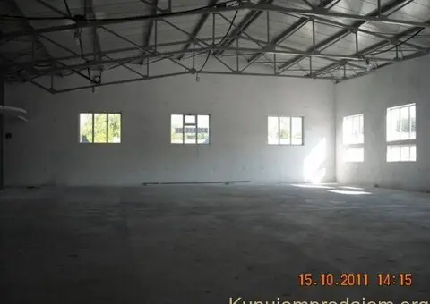 Izdajem halu 1000 m2 plus poslovni prostor 200 m2 - 6/6