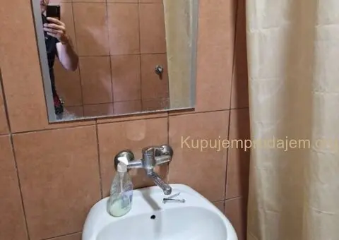 Izdajem smestaj za radnike-Dobanovci - 4/5