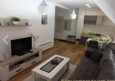 Prodajem apartman u centru Divcibara - 1/10