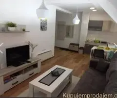 Prodajem apartman u centru Divcibara