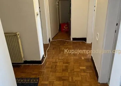 Prodajem stan u najstrozem centru Petrovca na Mlavi - 10/15