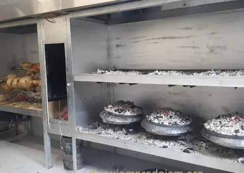 Pecenjara na prodaju - 3/5