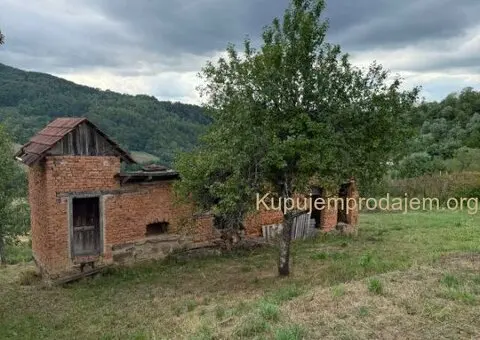 Prodajem kucu u selu Viča-Lučani - 7/13