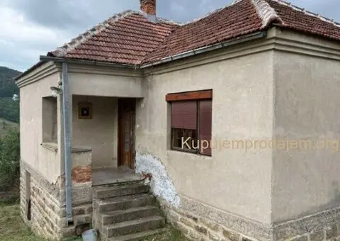 Prodajem kucu u selu Viča-Lučani - 13/13