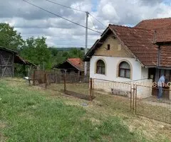 Prodajem kucu sa zemljistem Poljanice-Ljig
