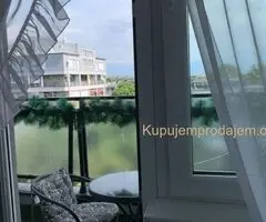 Renoviran,opremljen stan u Erdogliji-Kragujevac