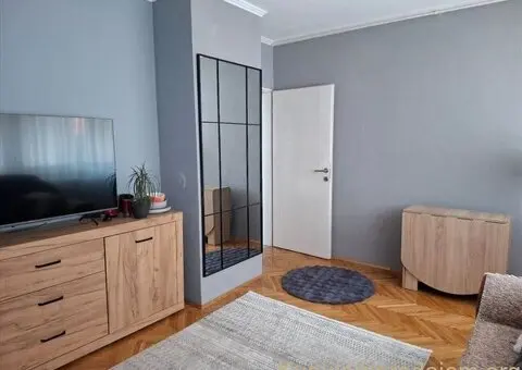 Renoviran,opremljen stan u Erdogliji-Kragujevac - 3/12