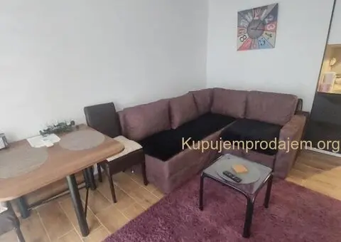 Prodajem apartman na Srebrnom jezeru - 3/13