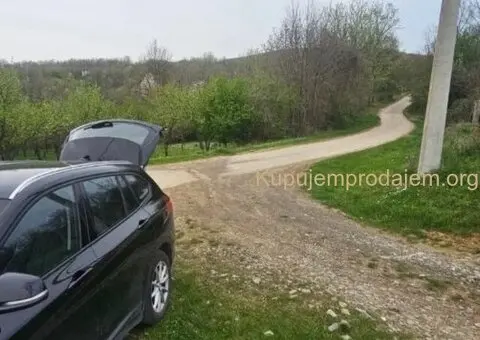 Prodajem gradjevinski plac-Kosmaj - 12/15