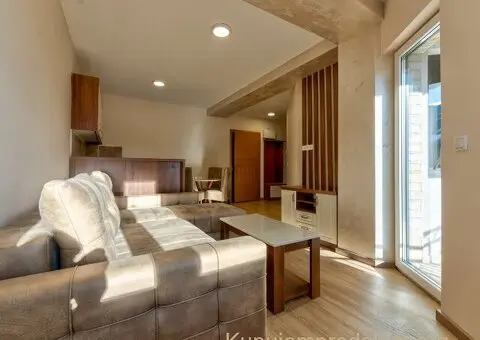 TOP LOKACIJA ZLATIBOR STROGI CENTAR - 2/10