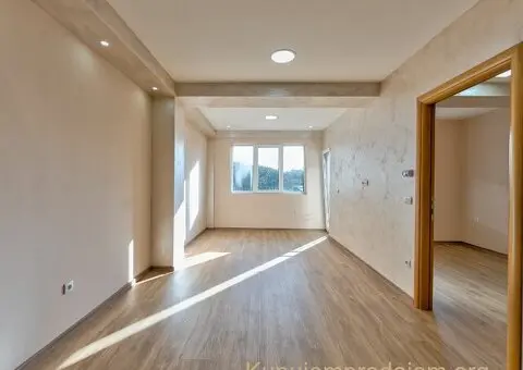 TOP LOKACIJA ZLATIBOR STROGI CENTAR - 5/10