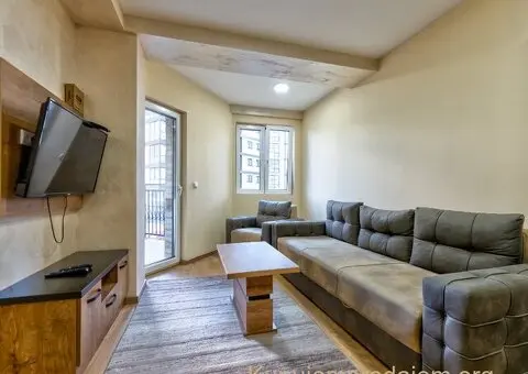 TOP LOKACIJA ZLATIBOR STROGI CENTAR - 6/10