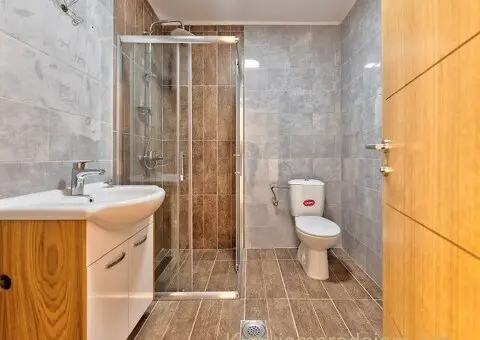 TOP LOKACIJA ZLATIBOR STROGI CENTAR - 8/10