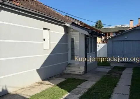 Na prodaju kuća u centru Novog Sada - 2/9