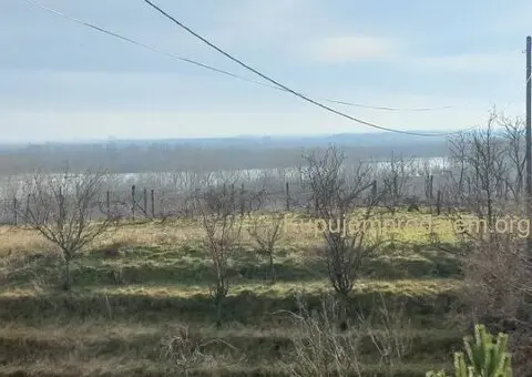 Plac sa pogledom na Dunav-Belegis - 1/13