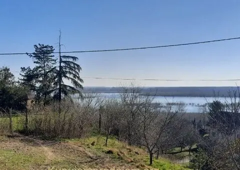 Plac sa pogledom na Dunav-Belegis - 7/13