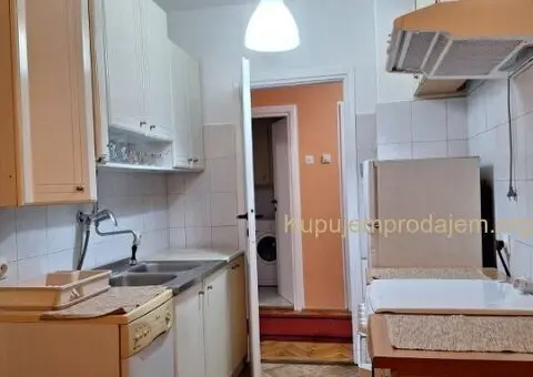 Izdajem stan kod hotela Srbija - 5/11