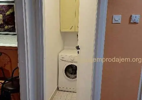 Izdajem stan kod hotela Srbija - 8/11