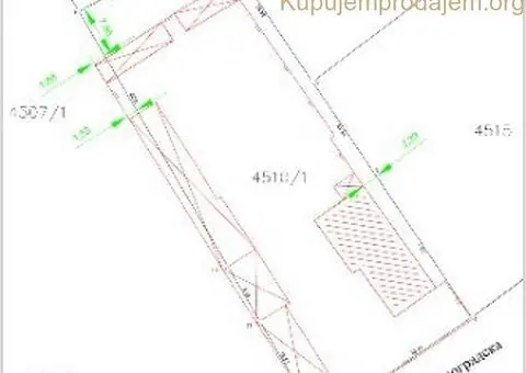 NA PRODAJU PLAC SA KUĆOM I POMOĆNIM OBJEKTIMA - 2/2