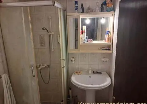 Izdajem sobu na Bežanijskoj Kosi, Novi Beograd - 3/10