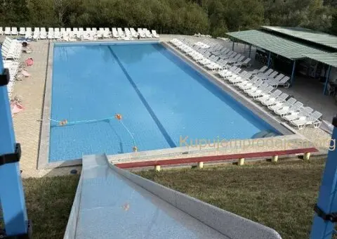 Na prodaju 1.40 hektara sa poslovnim kompleksom - 5/8