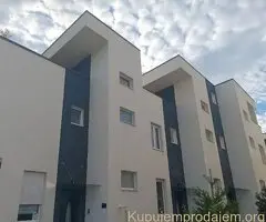 Prodajem luksuznu kucu u Novom Sadu