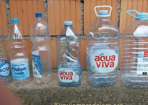 Prodajem plastične flaše od 1,5 l, 2,5 l i boce od 6 l itara
