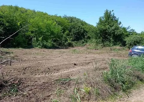 Prodajem dva placa od 4ara-Krcedin - 1/3