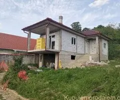 Kuca u izgradnji na prodaju-Irig