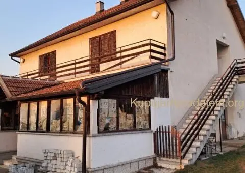 Prodajem kucu u Arandjelovcu - 1/9