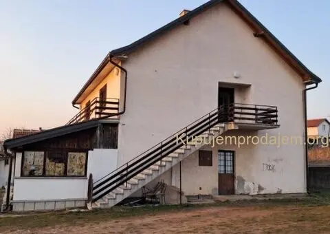 Prodajem kucu u Arandjelovcu - 6/9