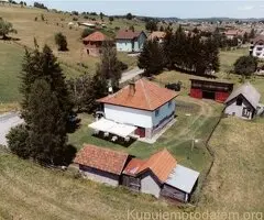 Prodajem kucu u Sjenici
