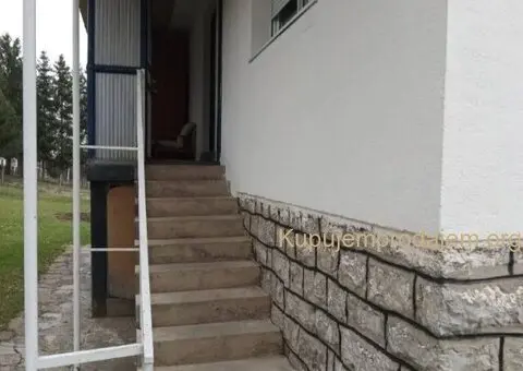 Prodajem kucu u Sjenici - 10/15