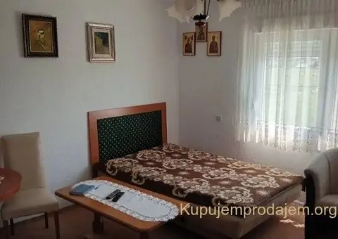 Prodajem kucu u Sjenici - 14/15