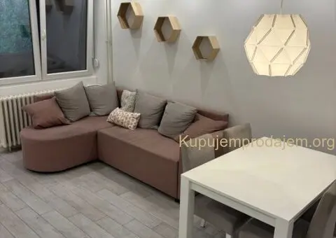 Izdajem dvosoban stan Vozdovac-Kumodraz - 3/9