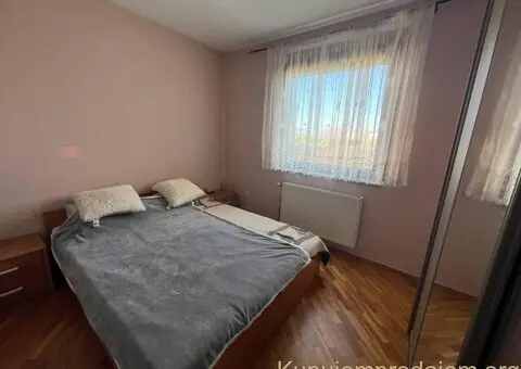 Fantastican trosoban uknjizen stan Novi Sad-Salajka - 7/14