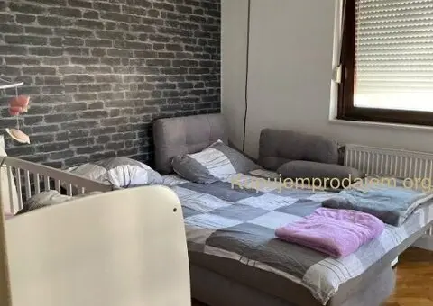 Fantastican trosoban uknjizen stan Novi Sad-Salajka - 8/14