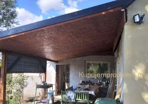 KUCA NA MRTVOJ TISI U BEČEJU - 2/10