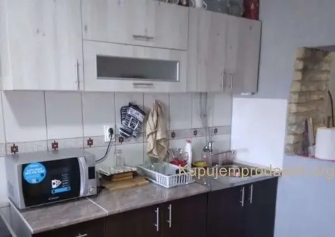 KUCA NA MRTVOJ TISI U BEČEJU - 5/10